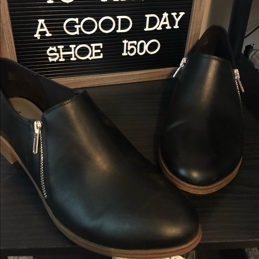 Black shoes